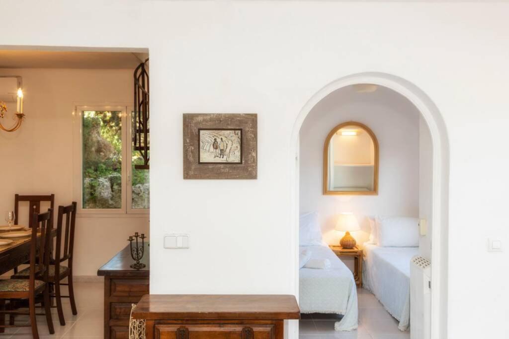 Villa Cecylia Es Canutells Buitenkant foto